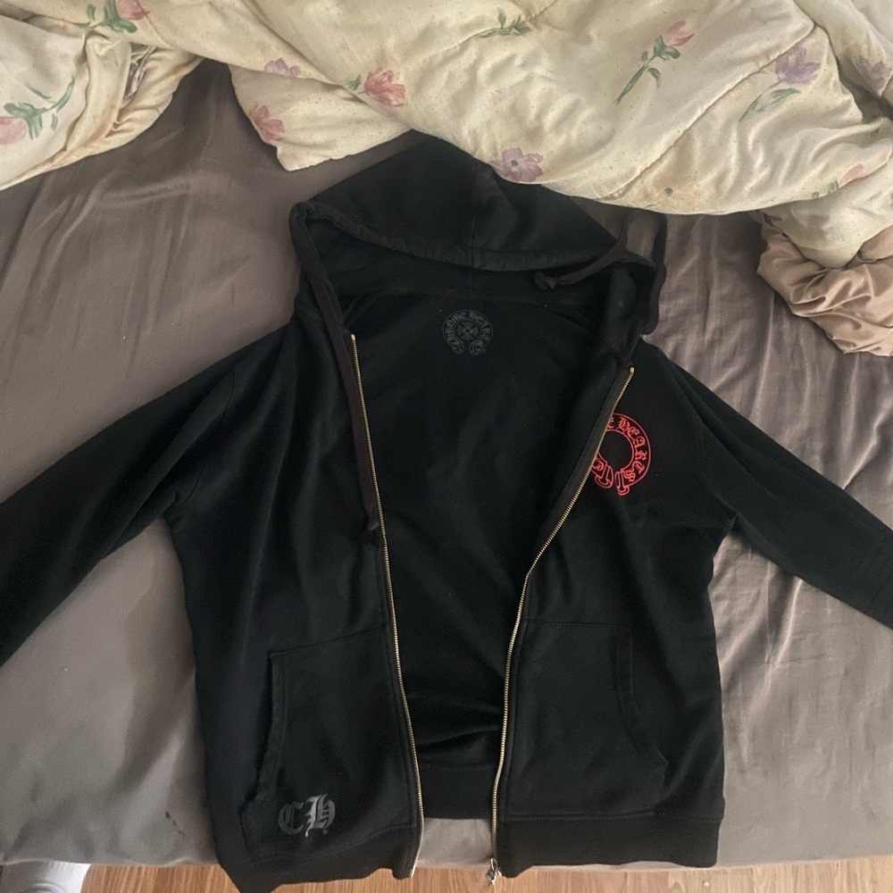 Black chrome heart hoodie red horseshoe